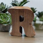 Renkli Tasarım Evi Kişiye Özel Harf Mumluk-R Harfi